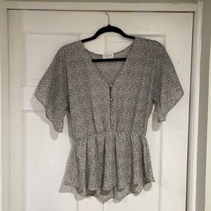 Women’s Blouse Size Sm
